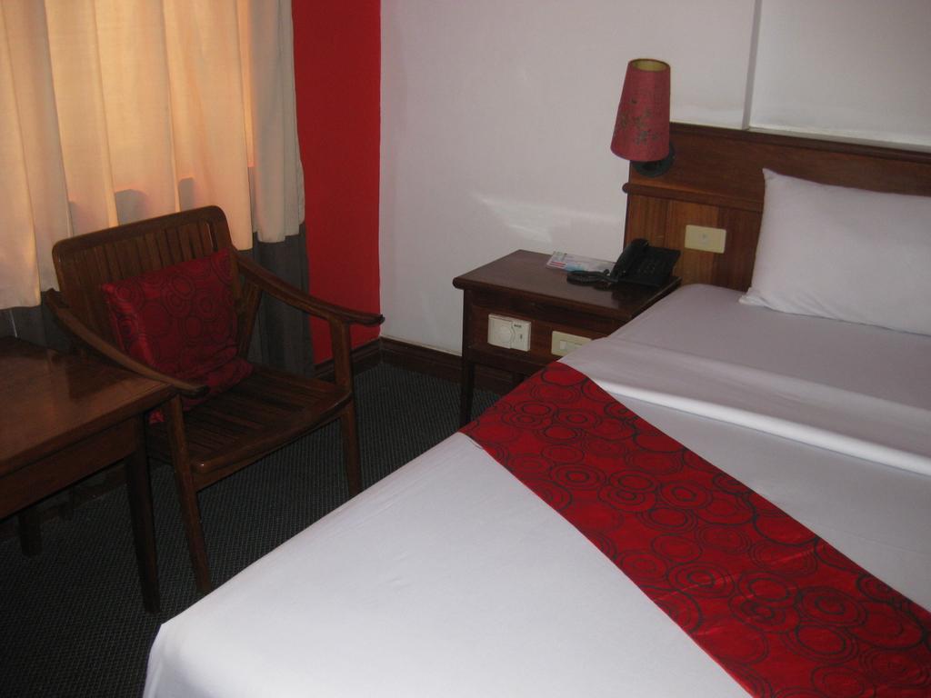 Princess Hotel Phnom Pen Exterior foto