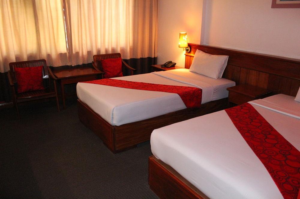 Princess Hotel Phnom Pen Exterior foto