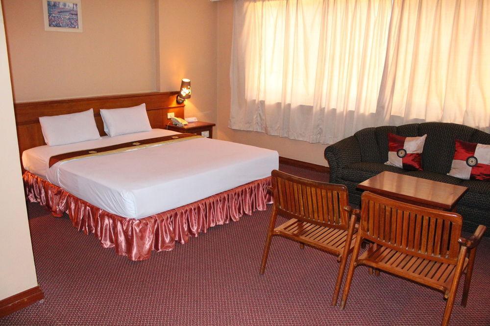 Princess Hotel Phnom Pen Exterior foto
