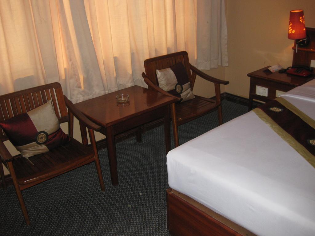 Princess Hotel Phnom Pen Exterior foto